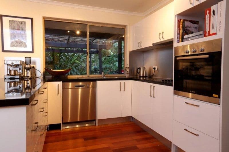 41 Ludlow Street, CHAPEL HILL QLD 4069, Chapel Hill - Thumbnail 2