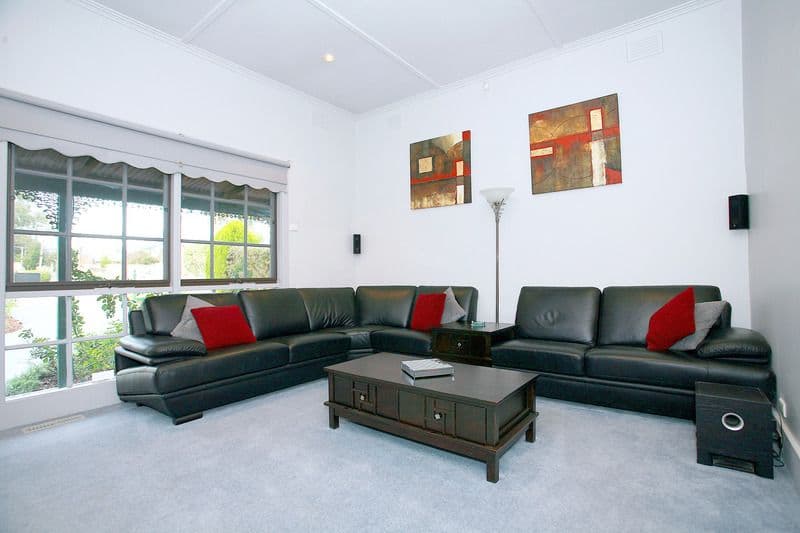 51 Lohr Avenue, Inverloch, VIC, 3996, Inverloch - Thumbnail 2