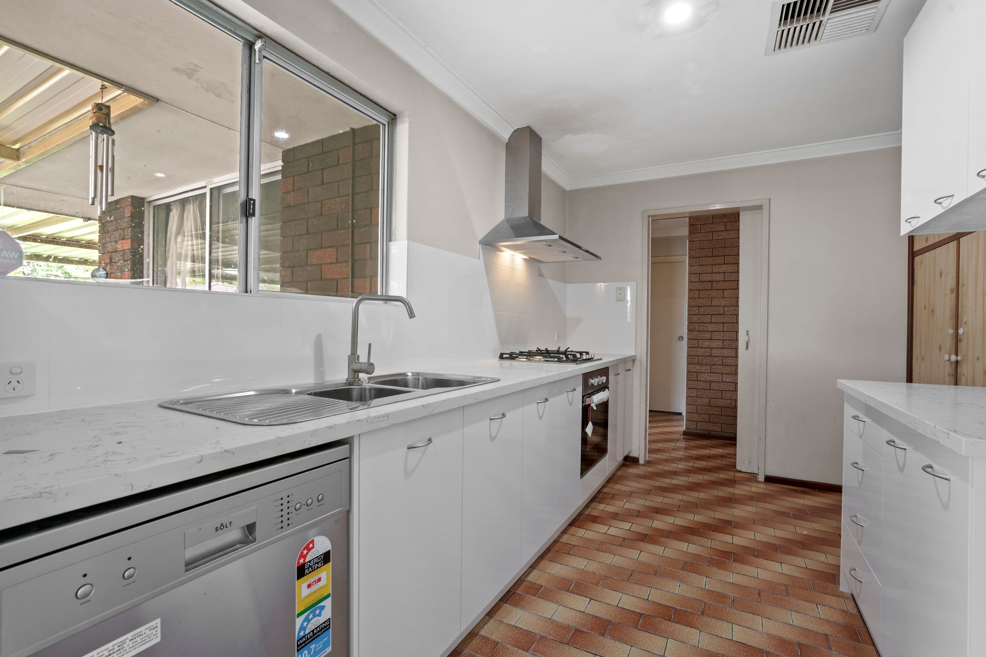 72 Stalker Road, Gosnells WA 6110, Gosnells - Thumbnail 2