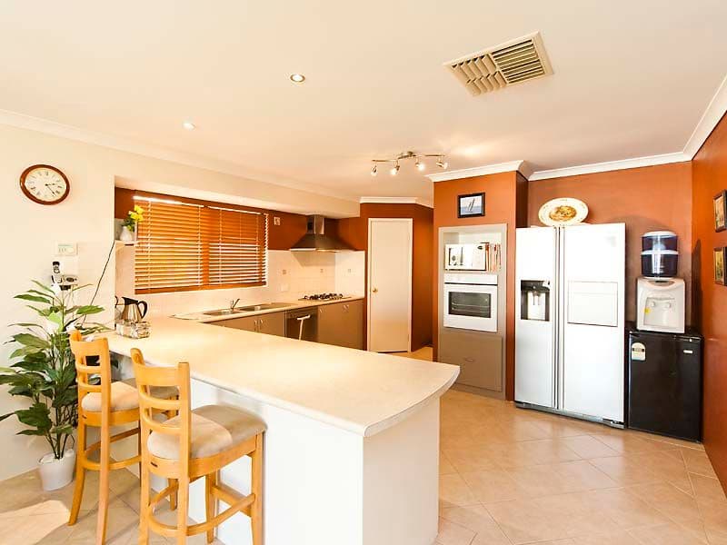 14 Murphy Crescent, BERTRAM WA 6167, Bertram - Thumbnail 2