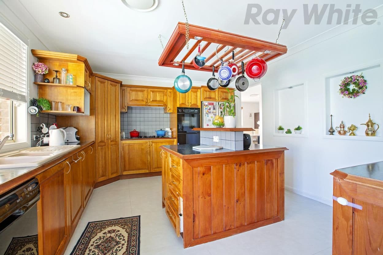 3 Harris Place, West Hoxton - Thumbnail 2