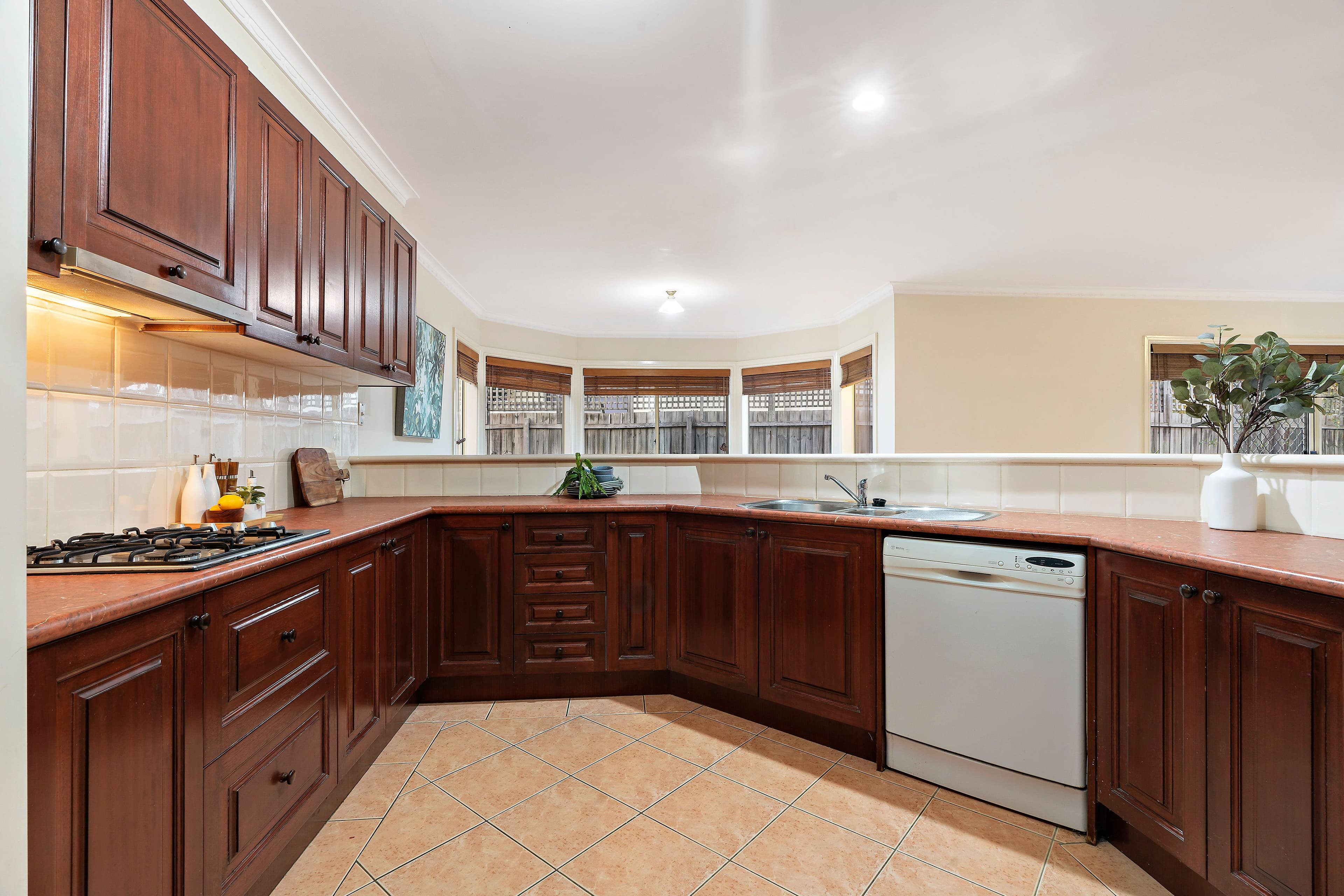 6 Peppermint Court, Ashwood VIC 3147, Ashwood - Thumbnail 6