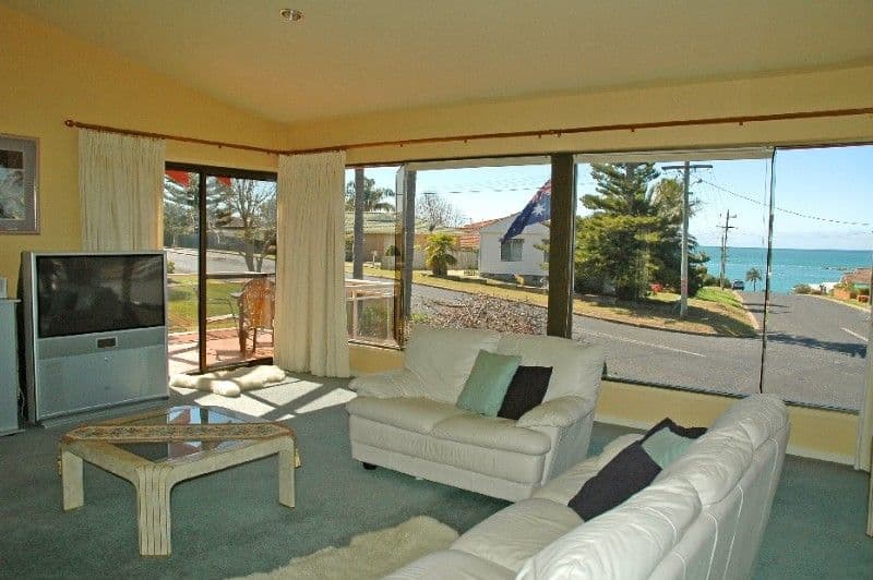 18 Calton Road, BATEMANS BAY NSW 2536, Batemans Bay - Thumbnail 2