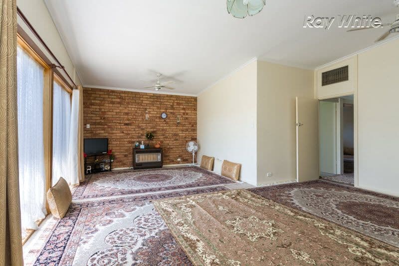 6 Jennier Crescent, Para Hills SA 5096, Para Hills - Thumbnail 2