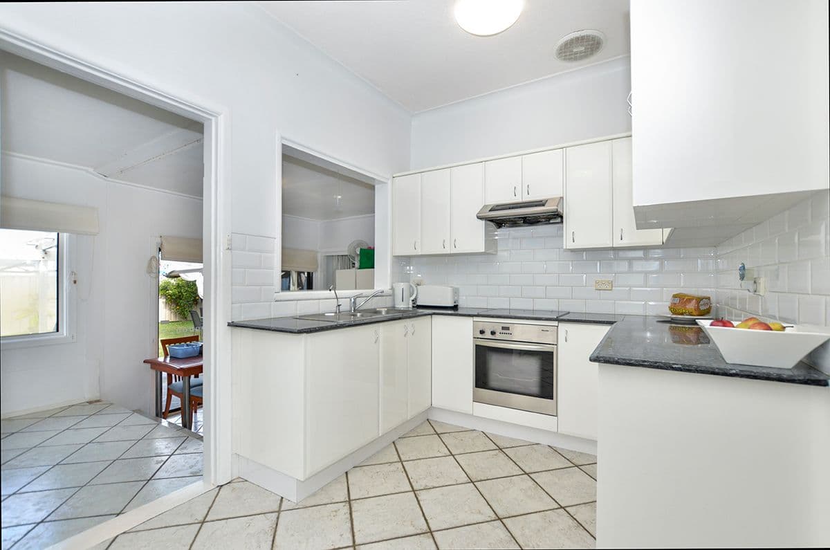 24 Pozieres Avenue, Umina Beach - Thumbnail 4