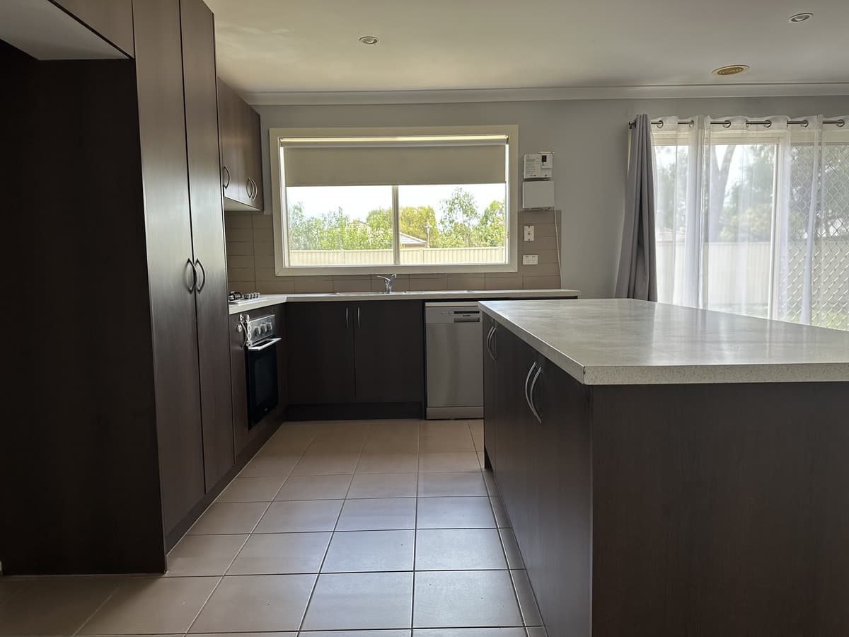 3 Savoy Nook, Shepparton VIC 3630, Shepparton - Thumbnail 3