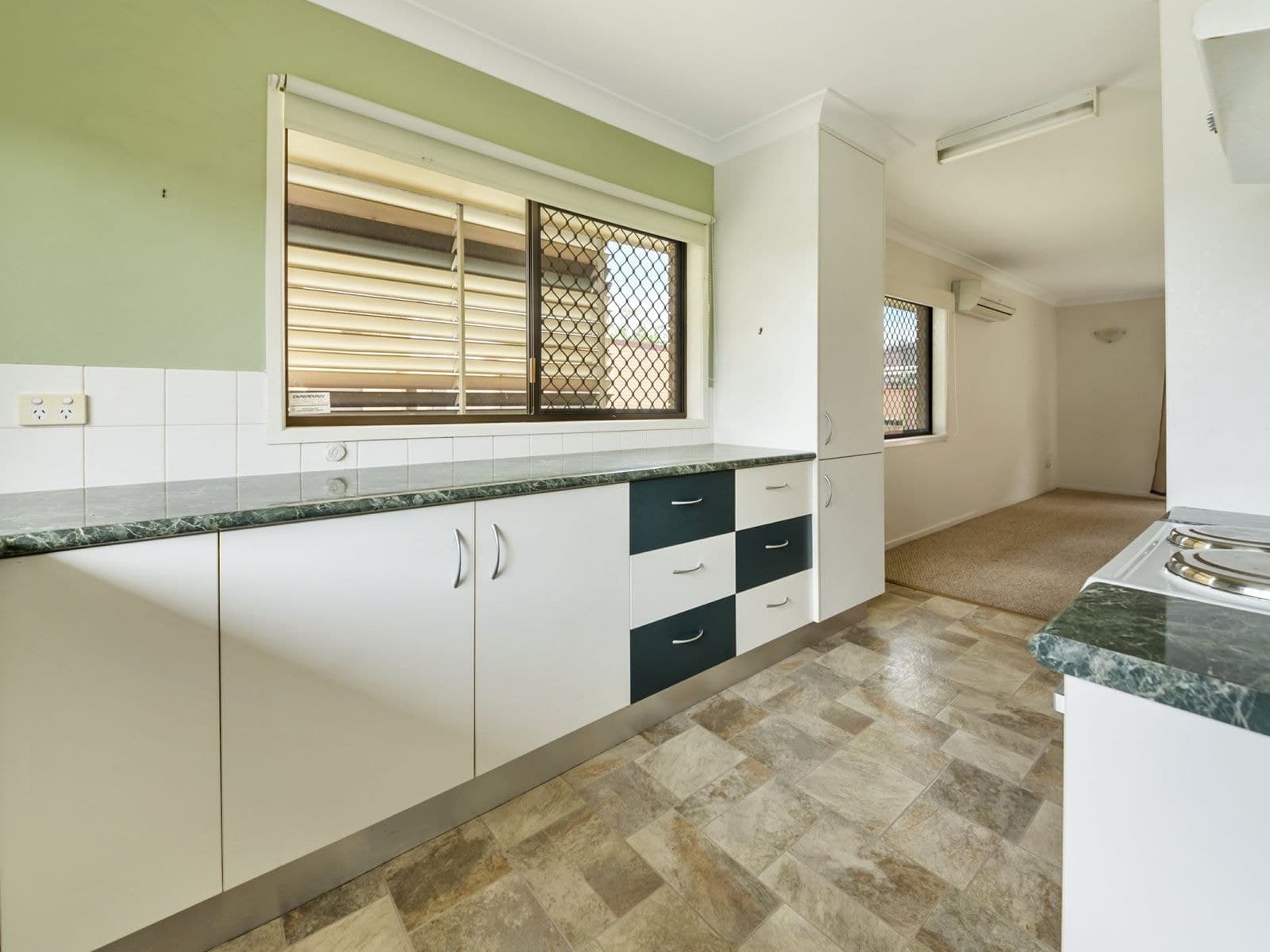 Unit 3/61 Guy Street, Warwick, Unit 3/61 Guy Street - Thumbnail 8