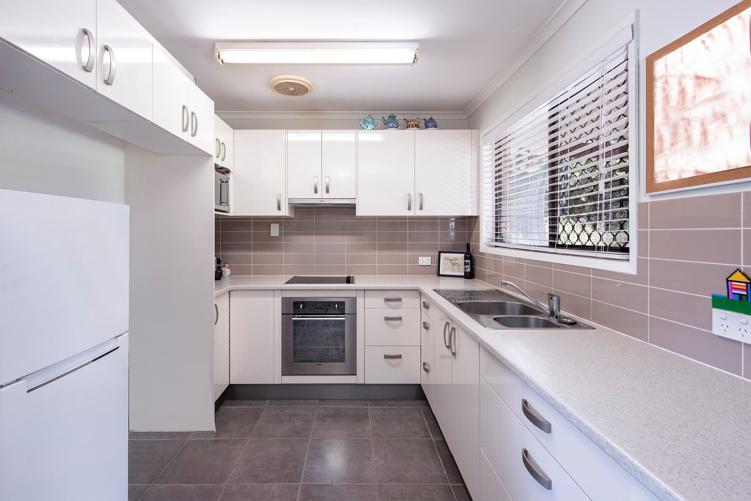 31 Linning Street, Mount Warren Park QLD 4207, Mount Warren Park - Thumbnail 4