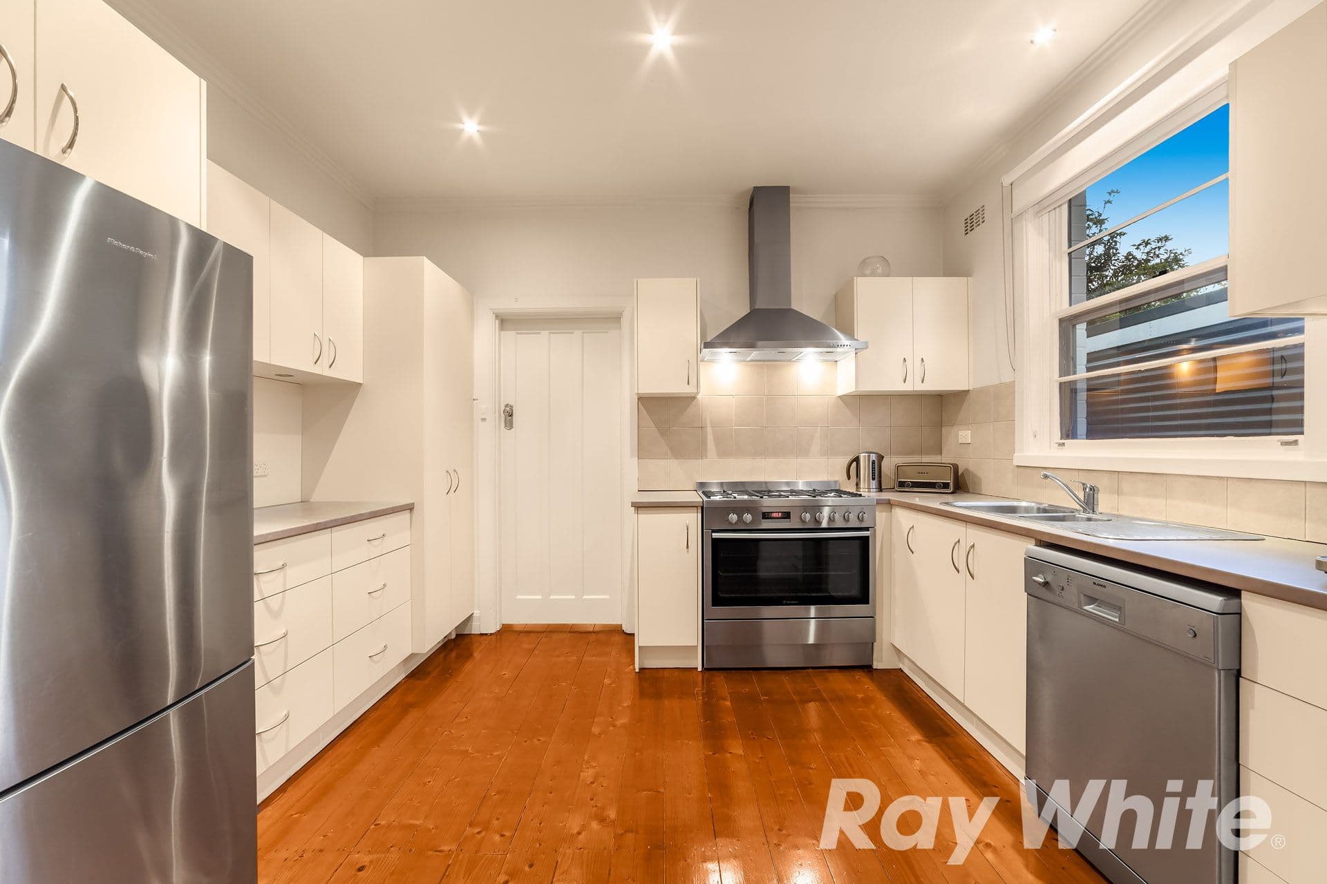 62 Strathallan Road, Macleod VIC 3085, Macleod - Thumbnail 4