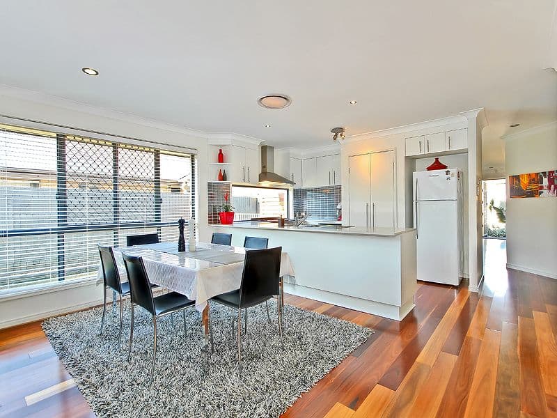 16 Bailey Street, WAKERLEY QLD 4154, Wakerley - Thumbnail 2