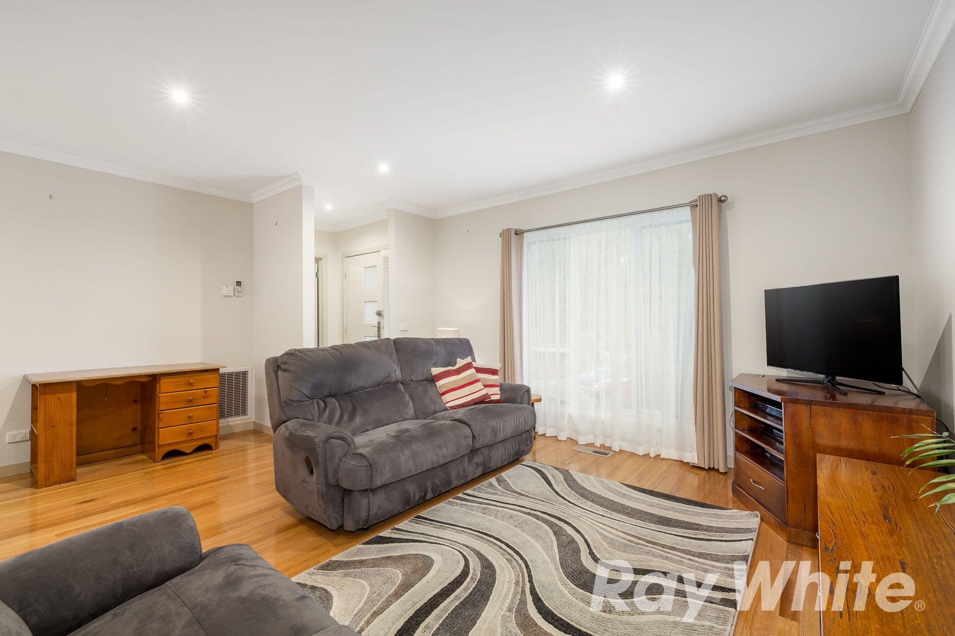5 Charles Street, Kilsyth VIC 3137, Kilsyth - Thumbnail 2