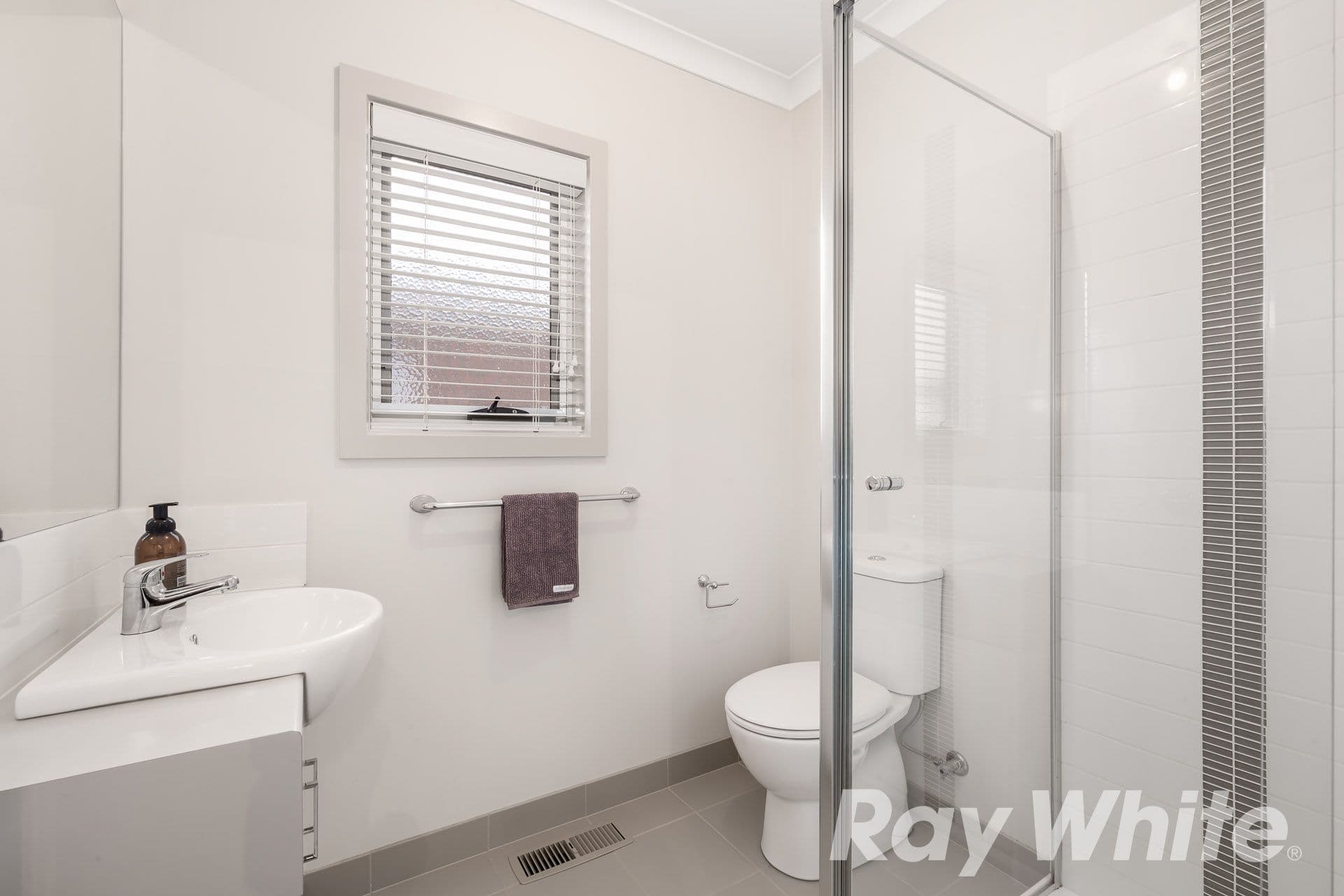 5 Charles Street, Kilsyth VIC 3137, Kilsyth - Thumbnail 8