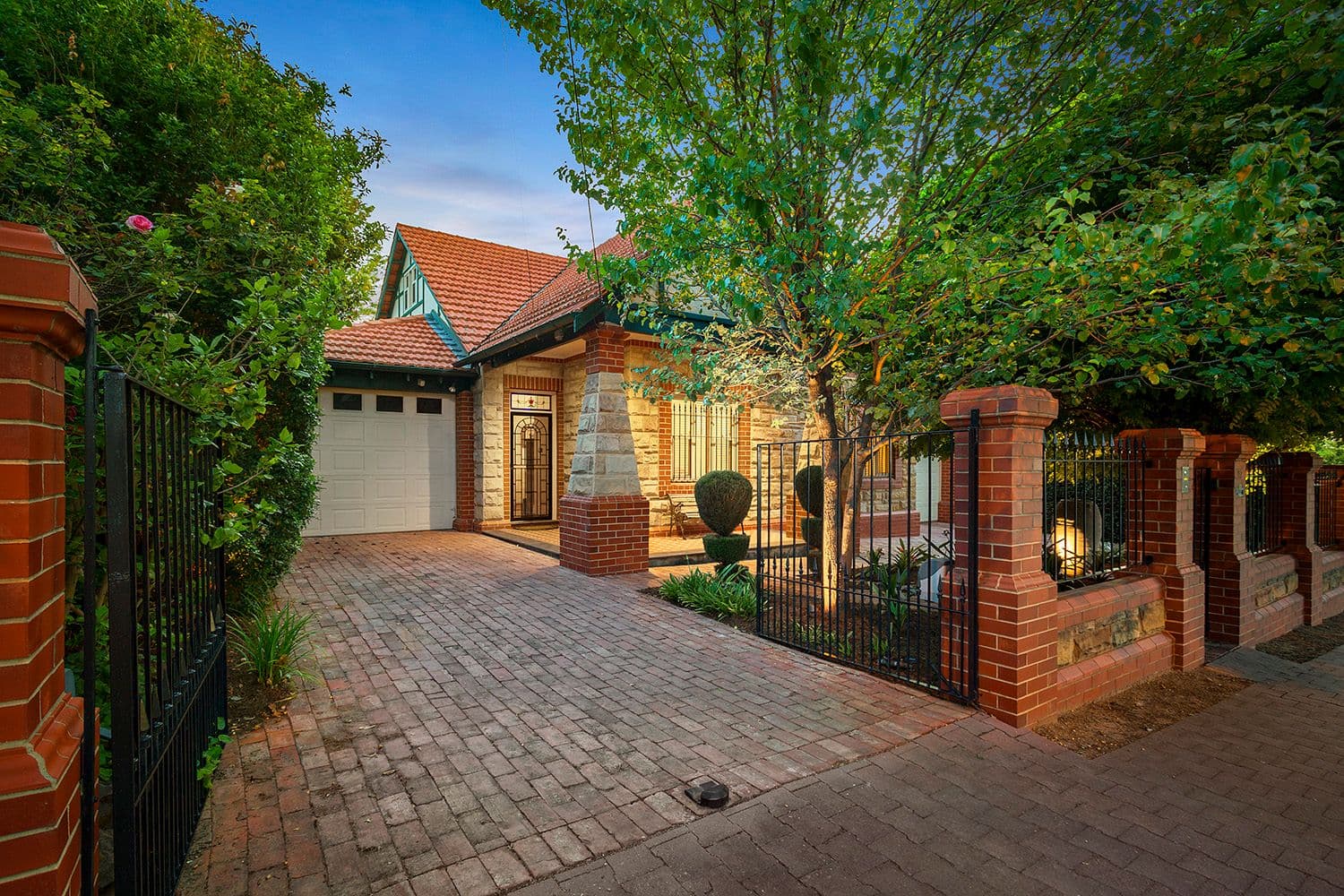17 Le Hunte Avenue, Prospect SA 5082, Prospect - Image 1