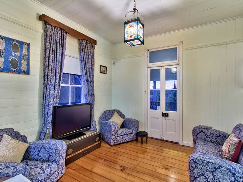 49 McIlwraith Avenue, NORMAN PARK QLD 4170, Norman Park - Thumbnail 3