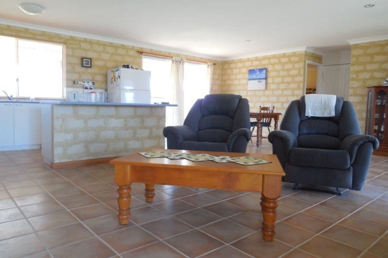 4 Salvaire Crescent, LANCELIN WA 6044, Lancelin - Thumbnail 3