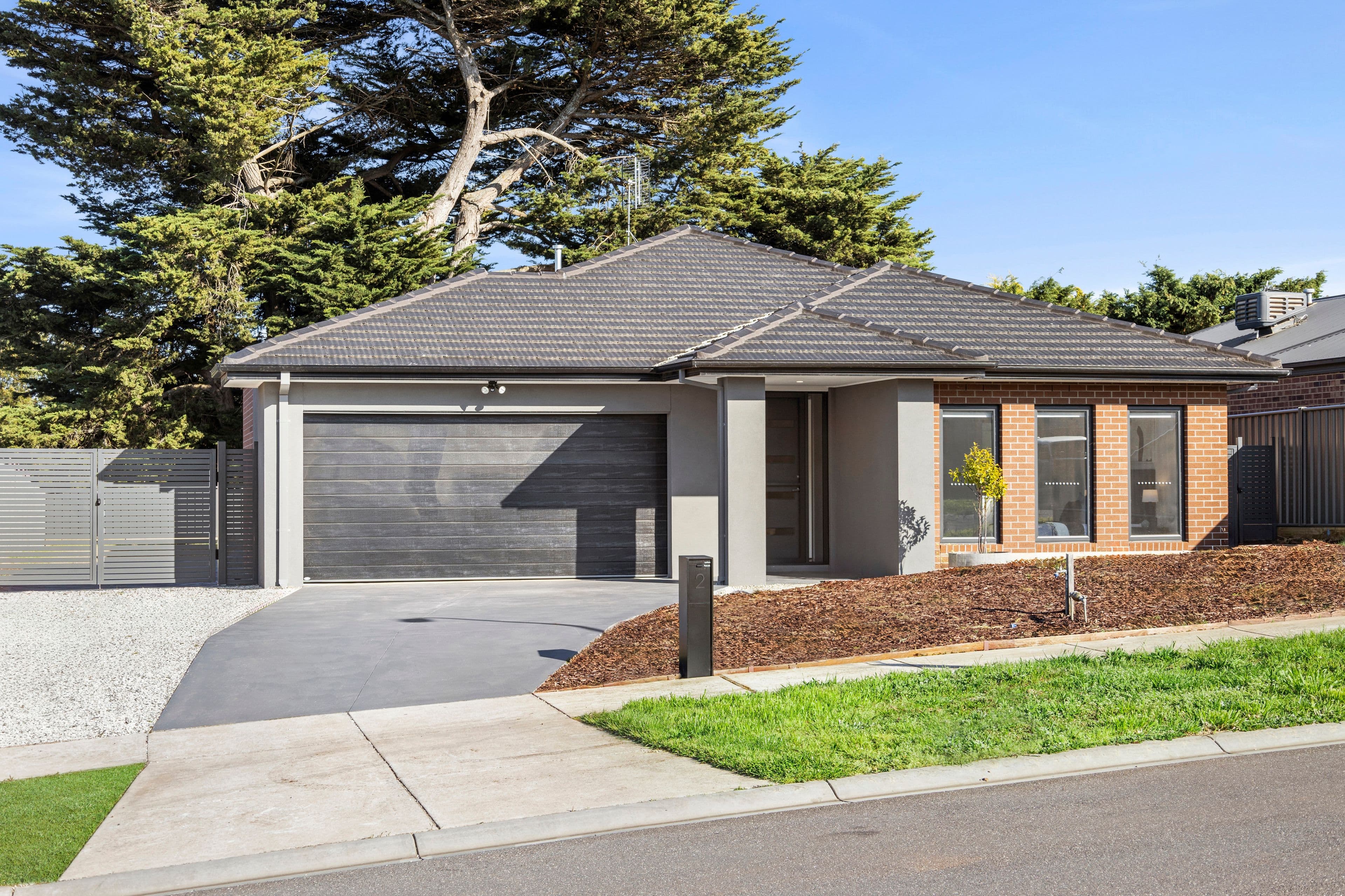 2 Armstrong Court, Kyneton VIC 3444, Kyneton - Image 1