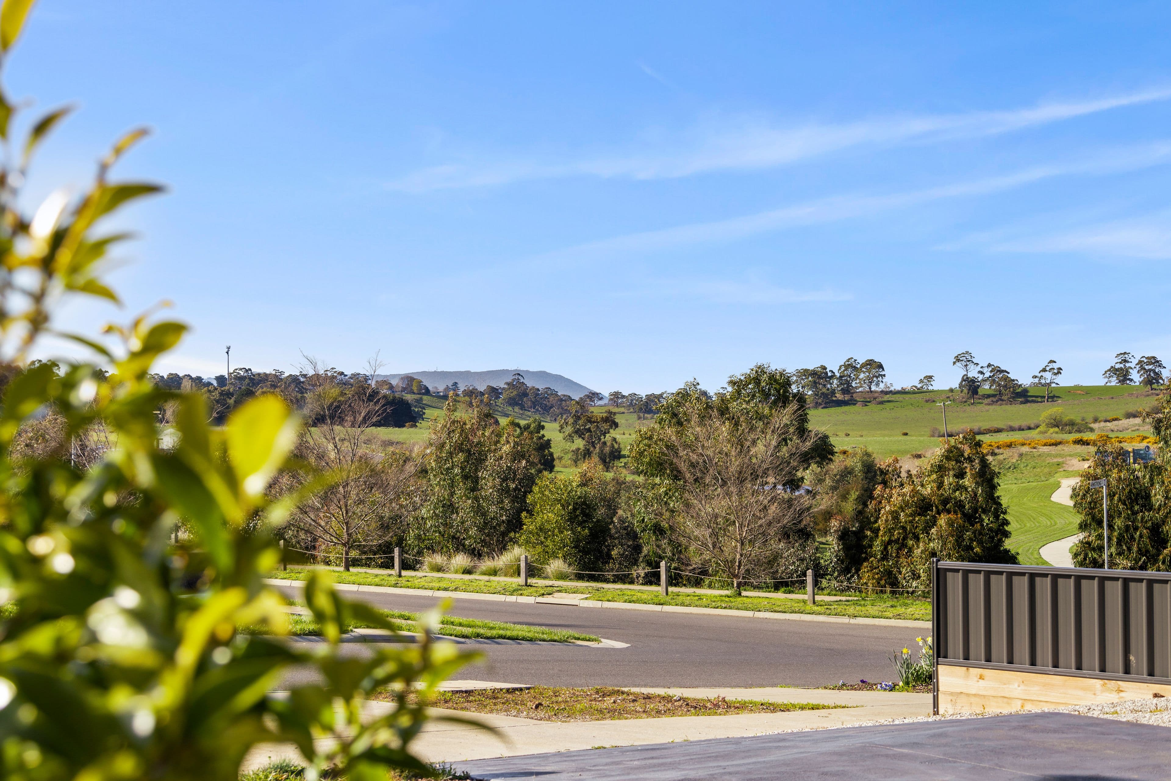 2 Armstrong Court, Kyneton VIC 3444, Kyneton - Thumbnail 2