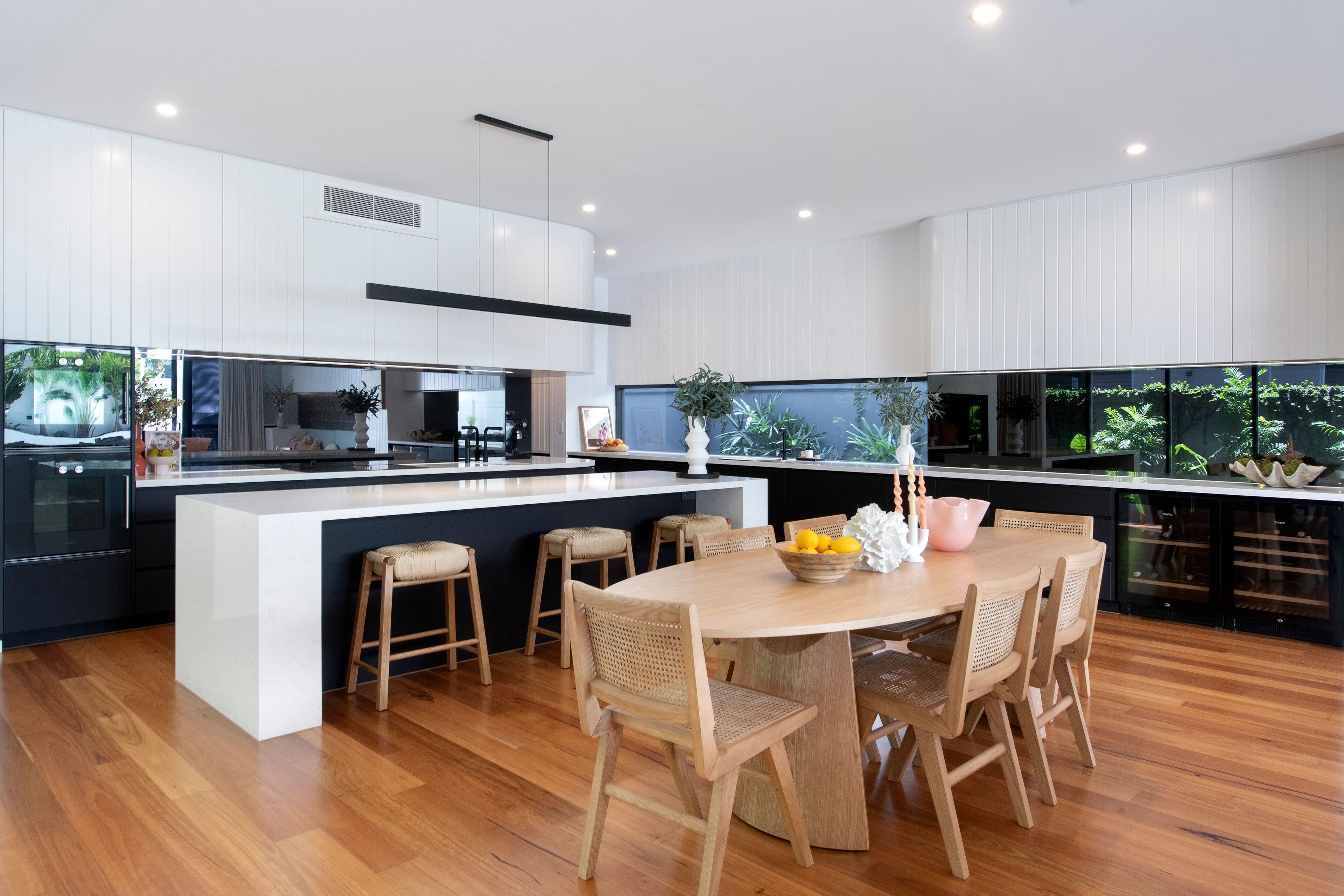 19 Cronulla Avenue, Mermaid Beach QLD 4218, Mermaid Beach - Thumbnail 5