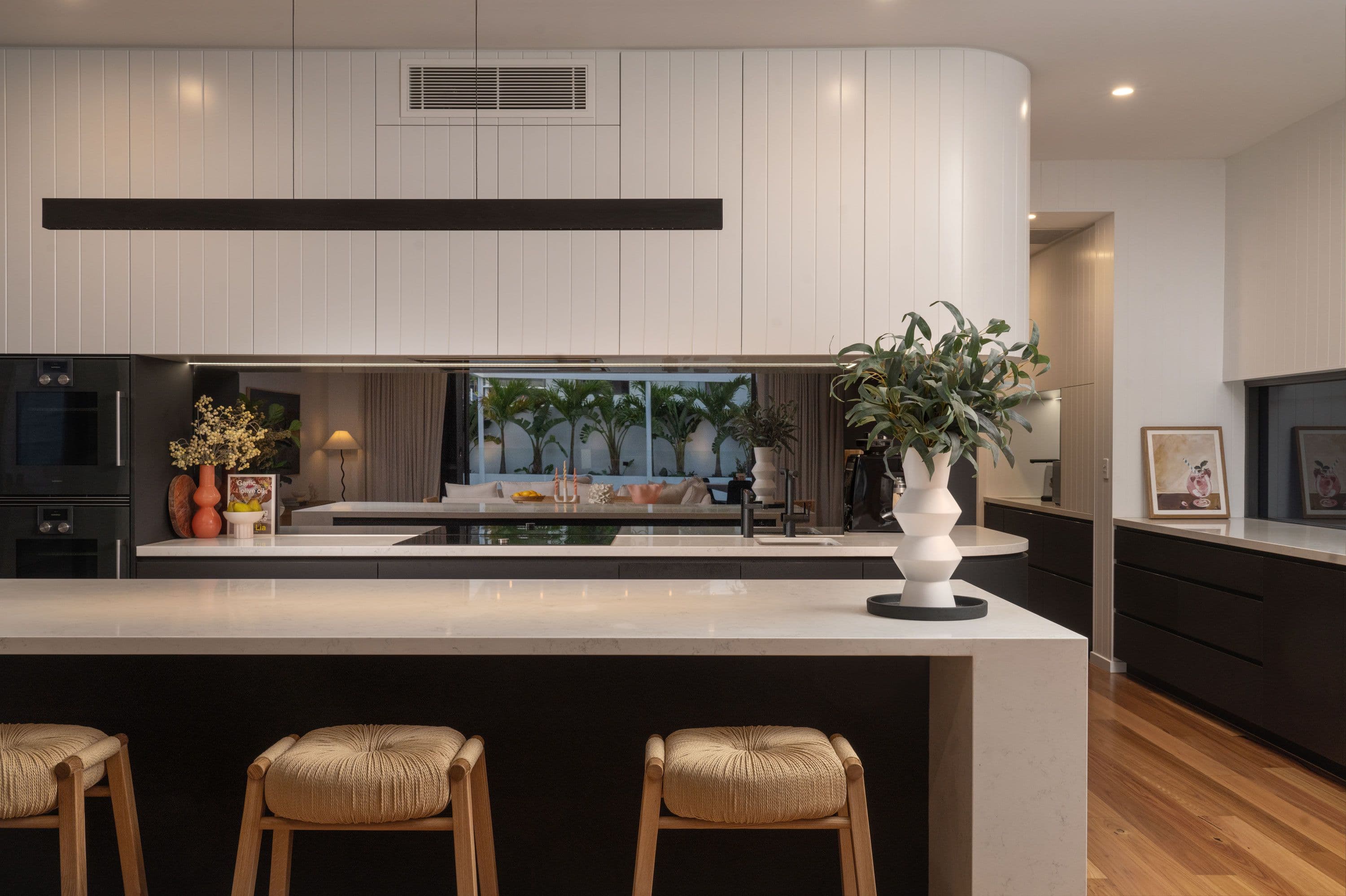 19 Cronulla Avenue, Mermaid Beach QLD 4218, Mermaid Beach - Thumbnail 8