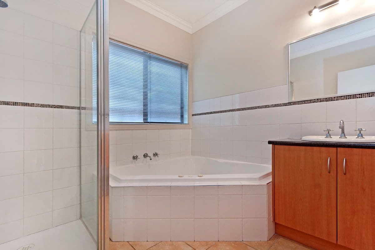 21 Lockett Drive, Warrnambool VIC 3280, Warrnambool - Thumbnail 7