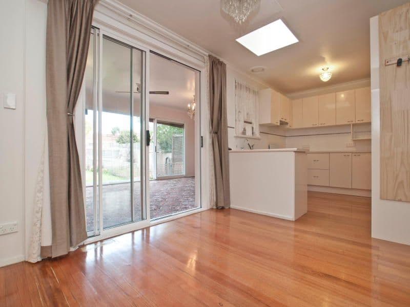 124 Tamarisk Drive, FRANKSTON NORTH VIC 3200, Frankston North - Thumbnail 3