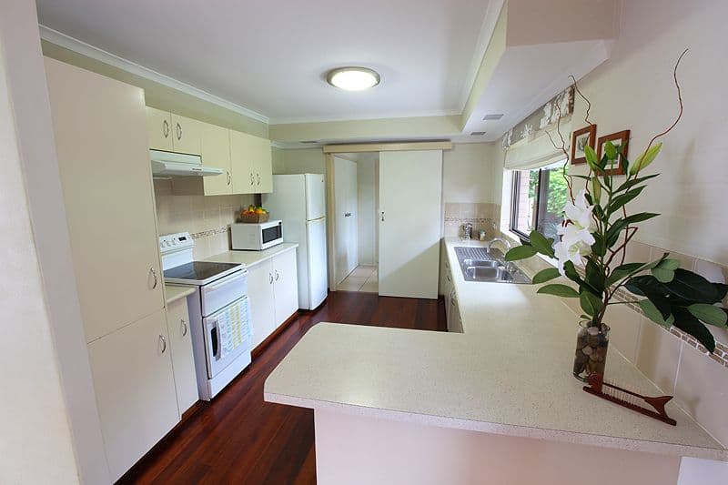 15 Peterborough Avenue, LAKE ILLAWARRA NSW 2528, Lake Illawarra - Thumbnail 4