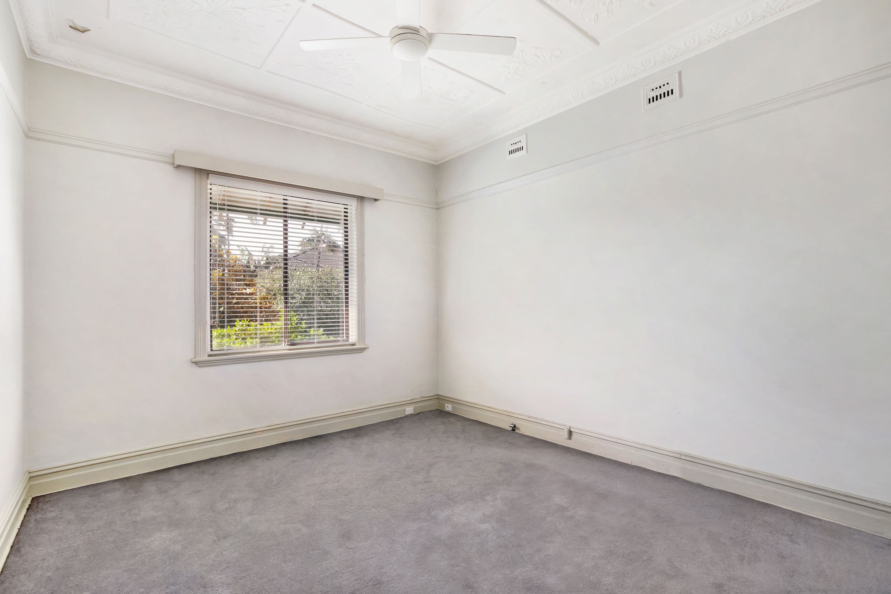 9 Moonbie Street, Summer Hill - Thumbnail 6