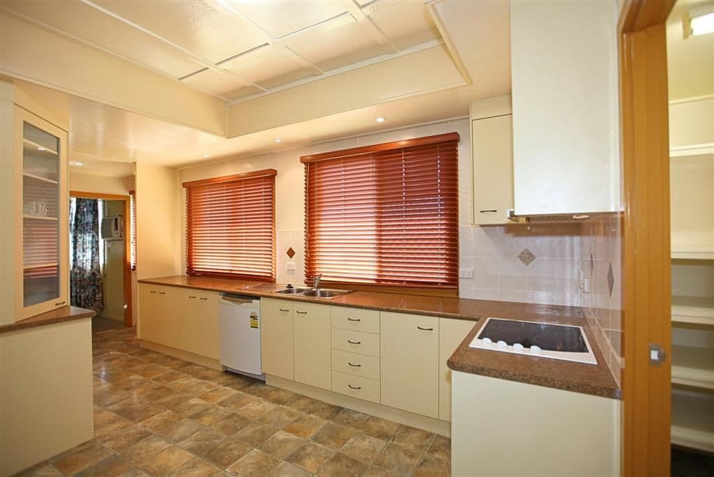 48 Baker Street, KEPNOCK QLD 4670, Kepnock - Thumbnail 3