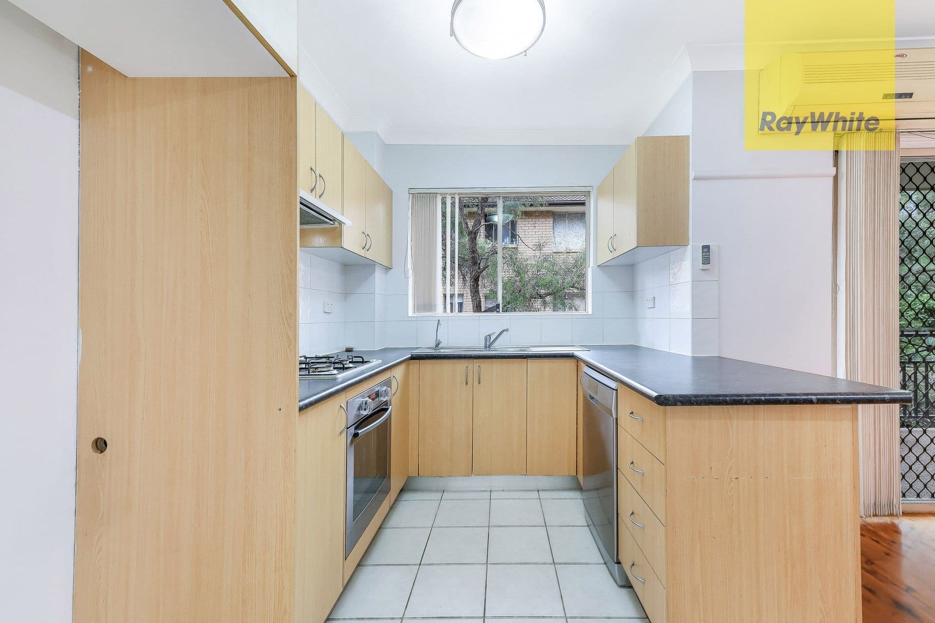 92 Arthur Street, Rosehill NSW 2142, Rosehill - Thumbnail 5