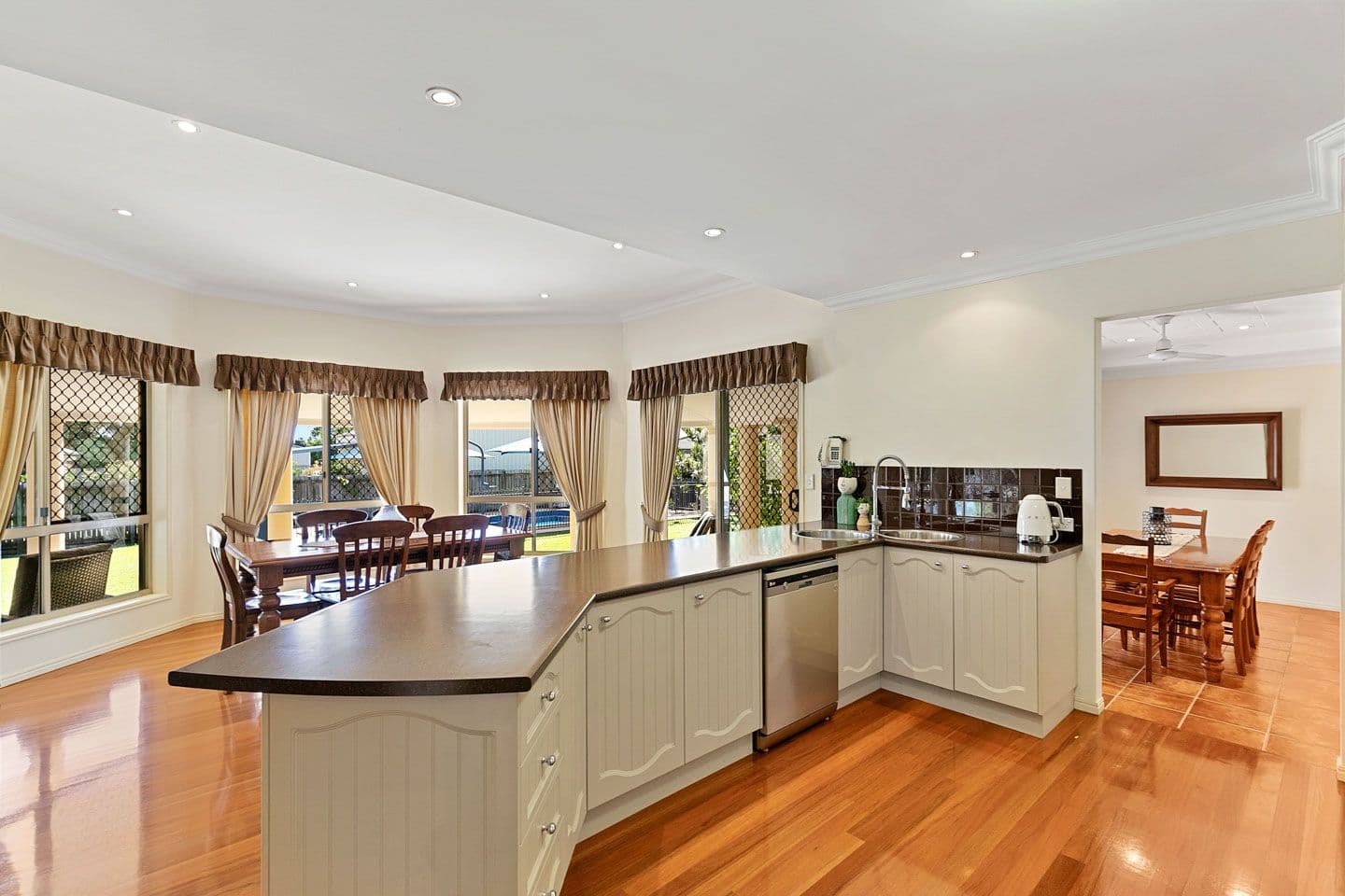 1 Bottlebrush Street, Kawungan QLD 4655, Kawungan - Thumbnail 7