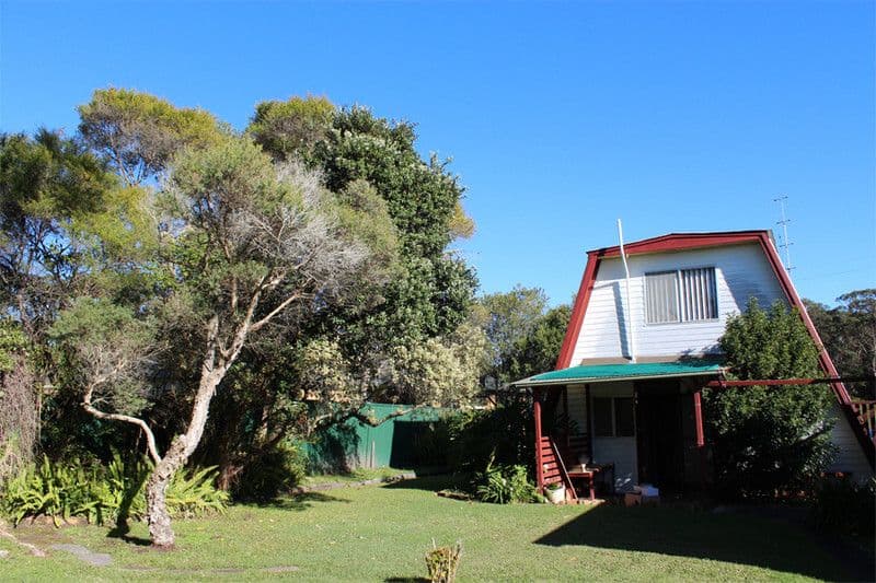 38 Panorama Parade, BERKELEY VALE NSW 2261, Berkeley Vale - Thumbnail 4