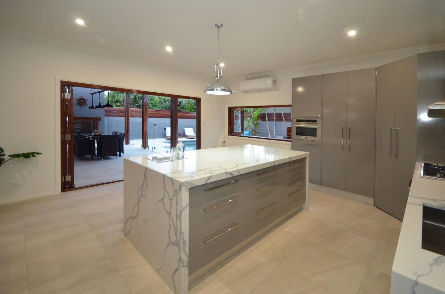 16 Joan Street, Burleigh Waters QLD 4220, Burleigh Waters - Thumbnail 6