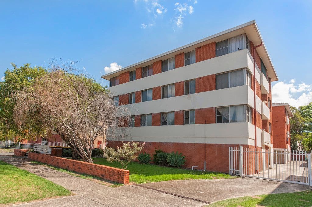 5 Drummond Street, WARWICK FARM NSW 2170, Warwick Farm - Image 1