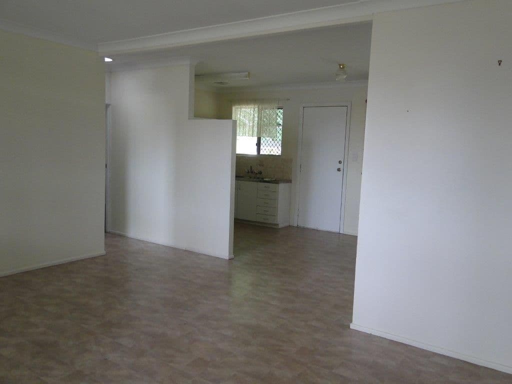 6 Wistari Street, Clinton QLD 4680, Clinton - Thumbnail 7