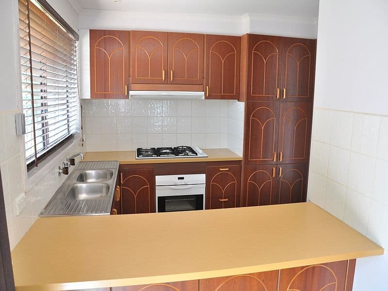 8 Bamboo Court, MILL PARK VIC 3082, Mill Park - Thumbnail 2