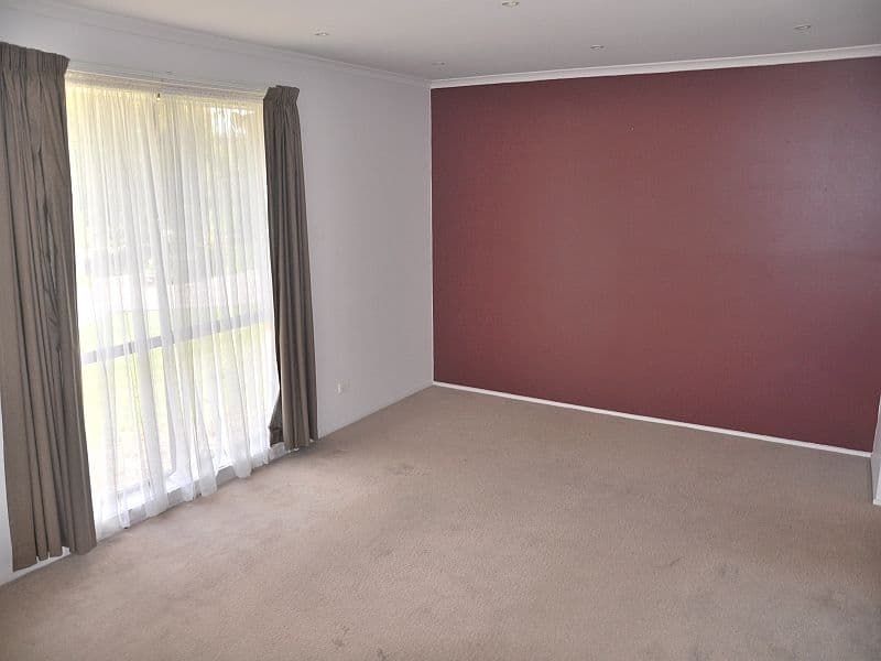 8 Bamboo Court, MILL PARK VIC 3082, Mill Park - Thumbnail 4