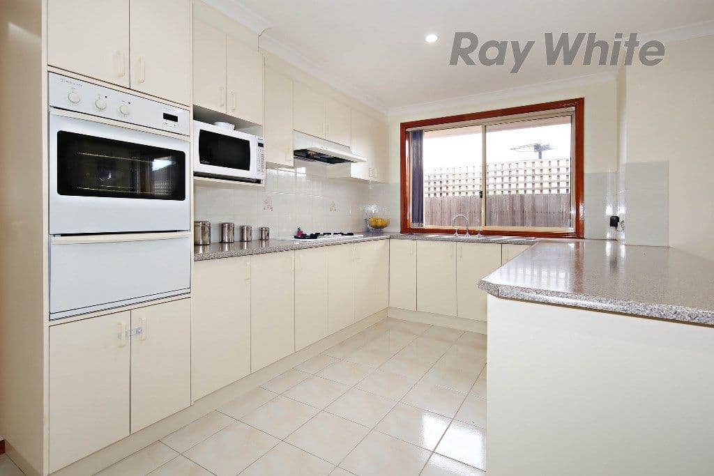 14 Rattray Court, Point Cook VIC 3030, Point Cook - Thumbnail 5