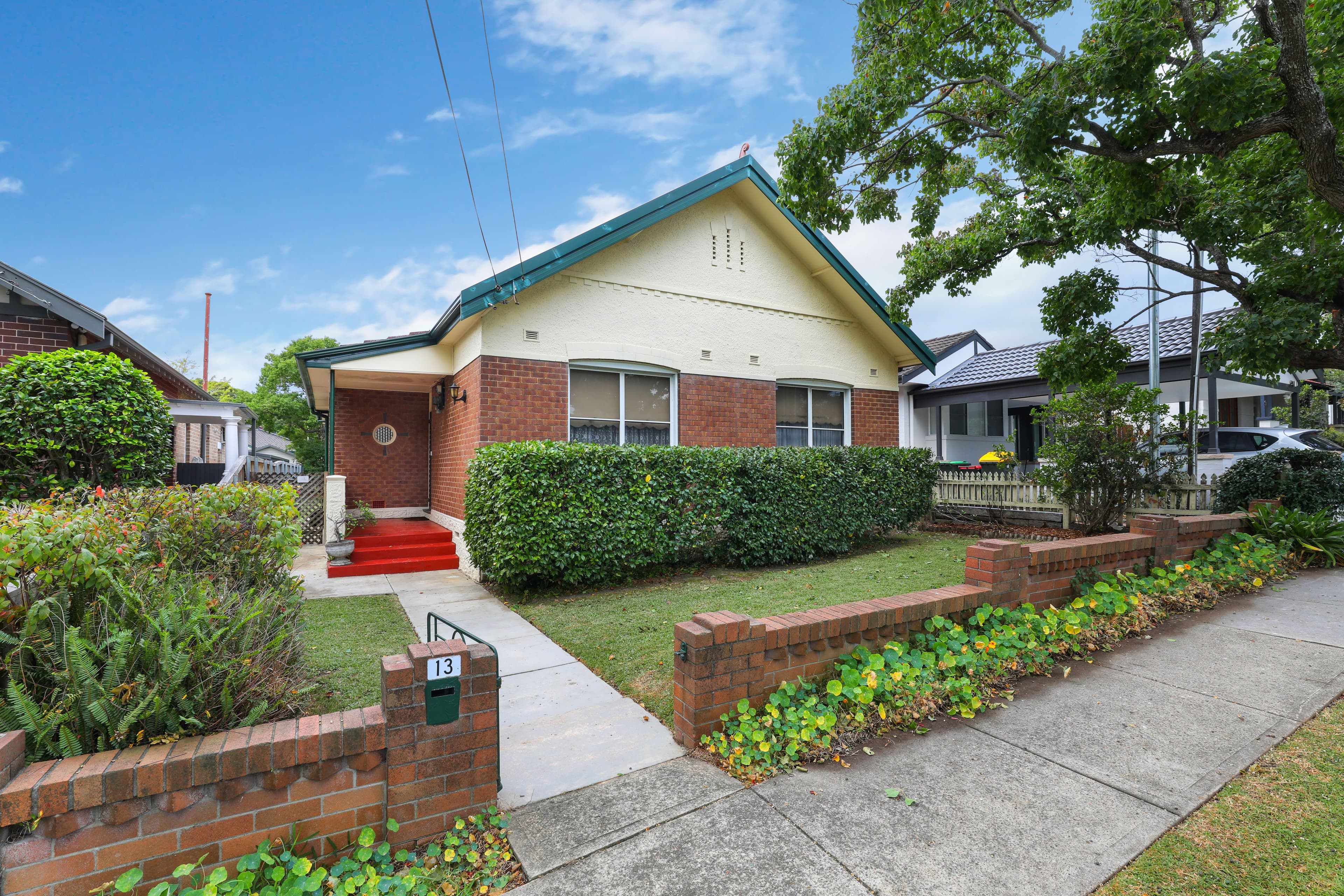 19 Orana Way, Springvale, Springvale - Thumbnail 2