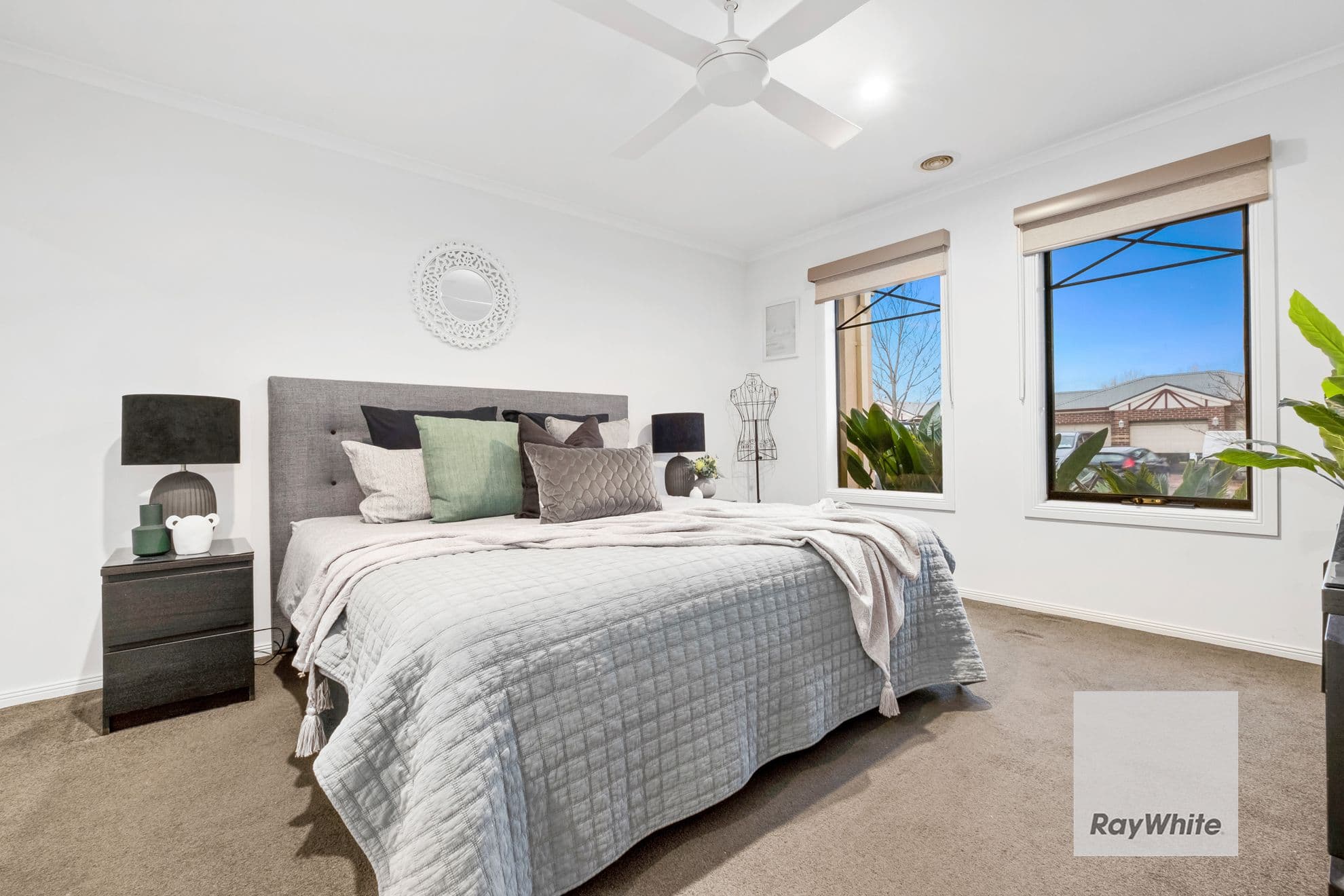 9 The Peak, Hillside VIC 3037, Hillside - Thumbnail 4