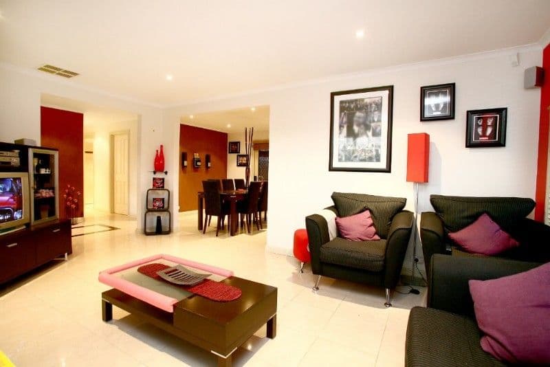 8 Turramurra Drive, ROWVILLE VIC 3178, Rowville - Thumbnail 3