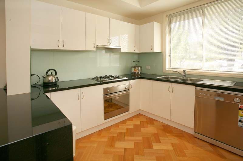 6 Short Street, GLEN WAVERLEY VIC 3150, Glen Waverley - Thumbnail 2