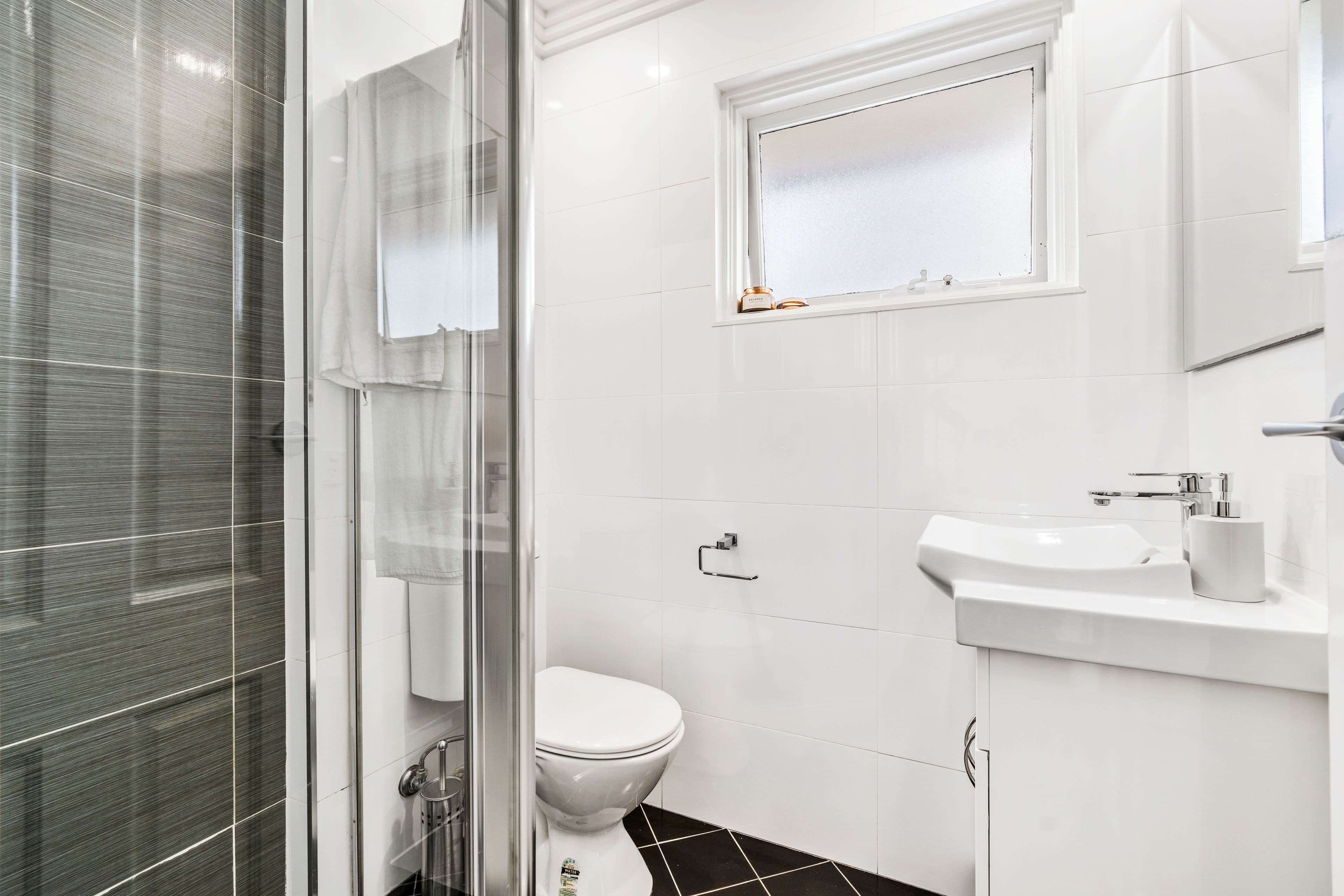 2/11 Warby Street, Campbelltown NSW 2560, Campbelltown - Thumbnail 4