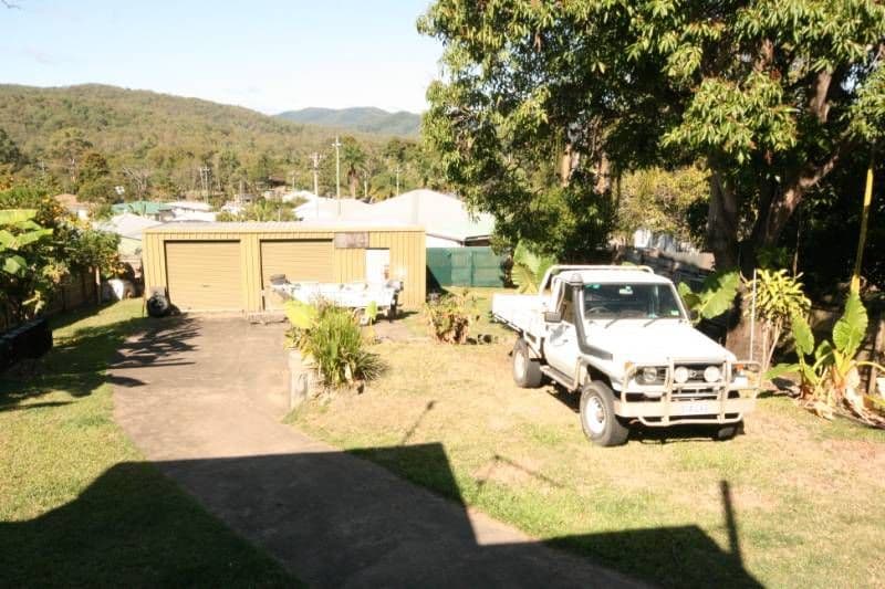 13  Hill, SARINA QLD 4737, Sarina - Thumbnail 2