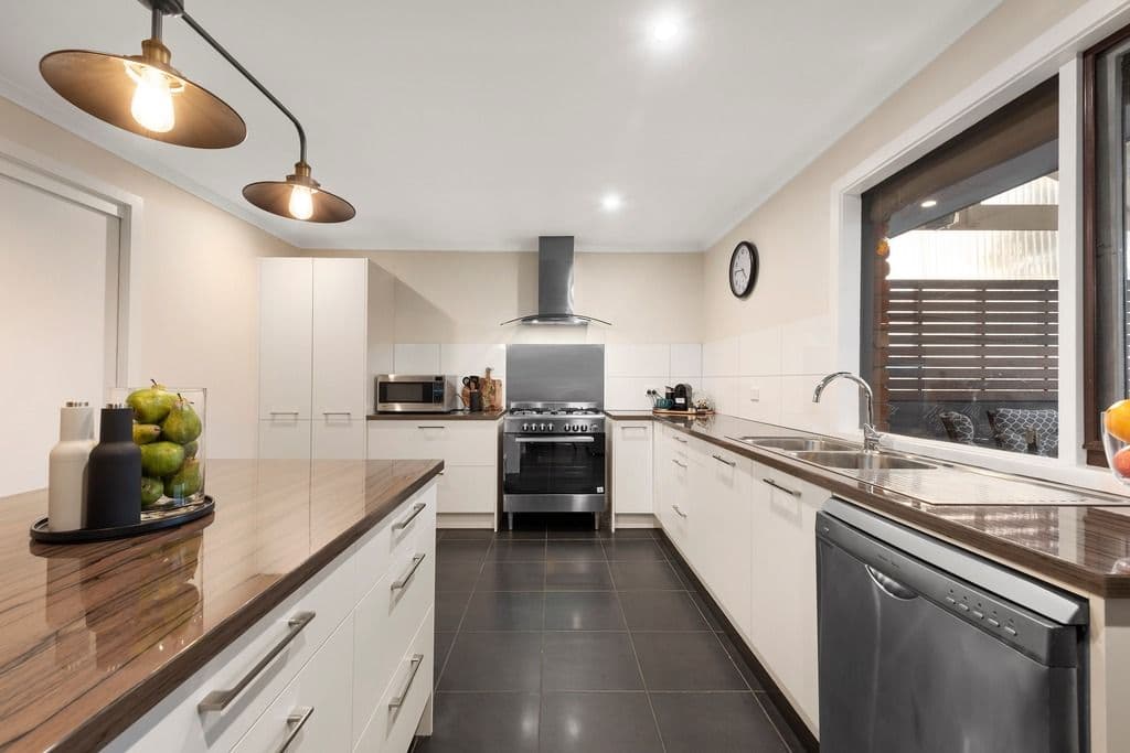 5 Somali Close, Diamond Creek VIC 3089, Diamond Creek - Thumbnail 2