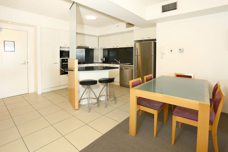 2685 Gold Coast Highway, Broadbeach QLD 4218, Broadbeach - Thumbnail 3
