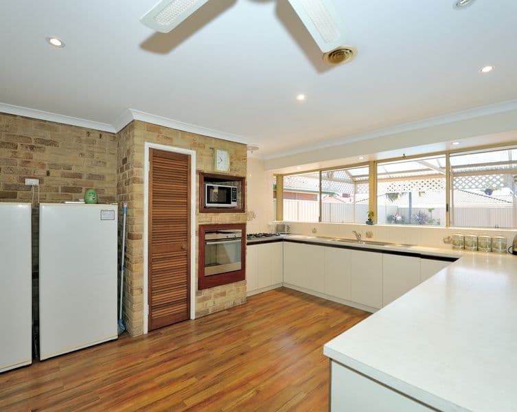 14 Frigate Close, WAIKIKI WA 6169, Waikiki - Thumbnail 3