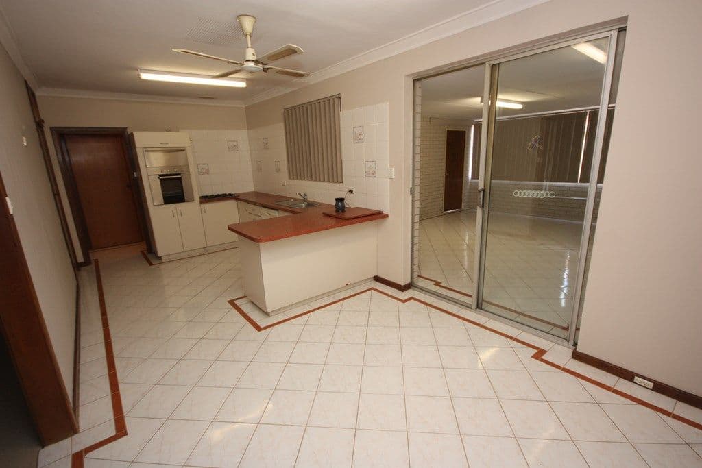 36 Charteris Drive, Ivanhoe East, Ivanhoe East - Thumbnail 7