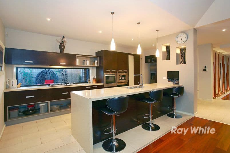 5 Phoenix Avenue, CRANBOURNE NORTH VIC 3977, Cranbourne - Thumbnail 2
