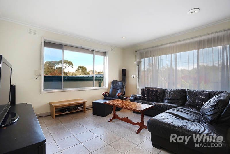 6 Myddleton Drive, VIEWBANK VIC 3084, Viewbank - Thumbnail 2