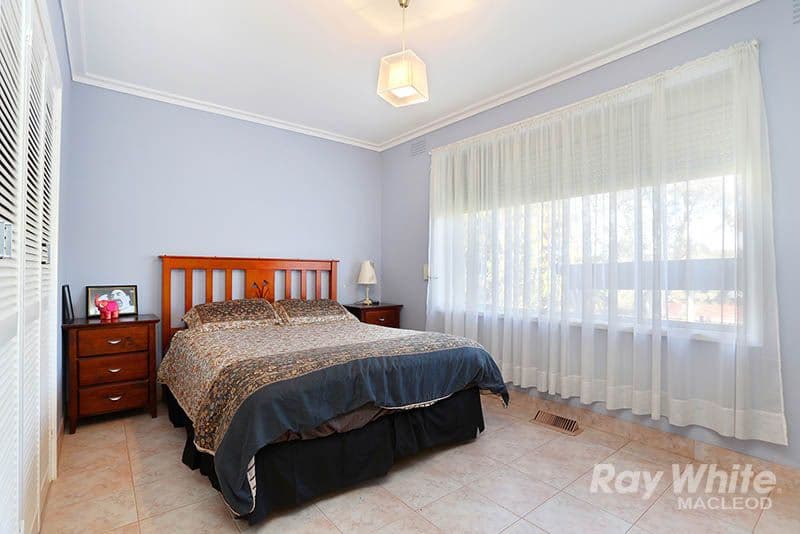 6 Myddleton Drive, VIEWBANK VIC 3084, Viewbank - Thumbnail 6